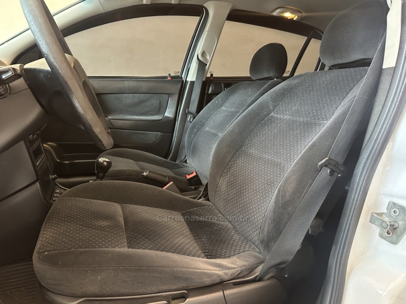 ASTRA 2.0 MPFI ADVANTAGE 8V FLEX 4P MANUAL - 2011 - CANELA
