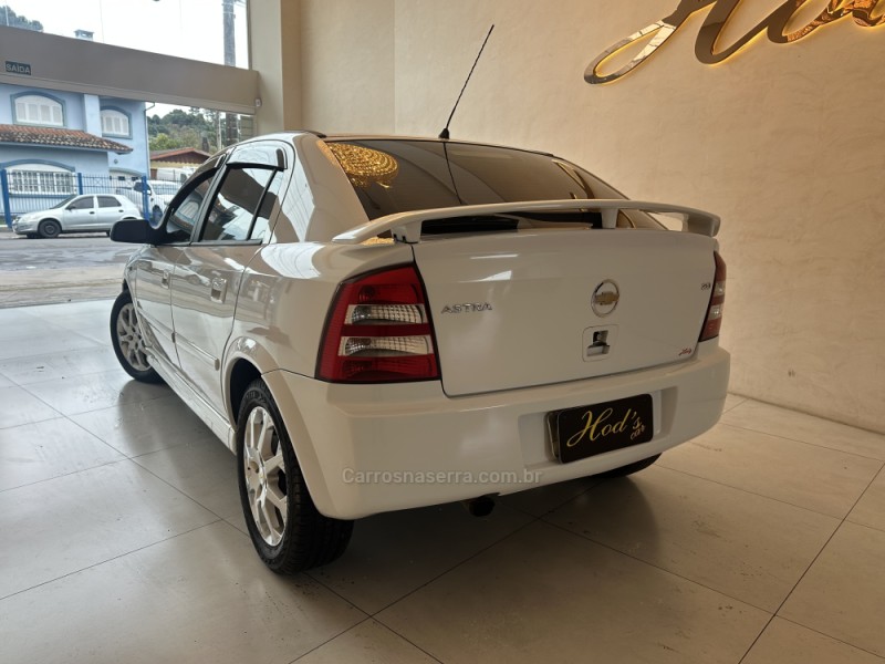 ASTRA 2.0 MPFI ADVANTAGE 8V FLEX 4P MANUAL - 2011 - CANELA