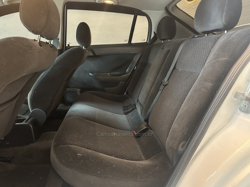 ASTRA 2.0 MPFI ADVANTAGE 8V FLEX 4P MANUAL - 2011 - CANELA