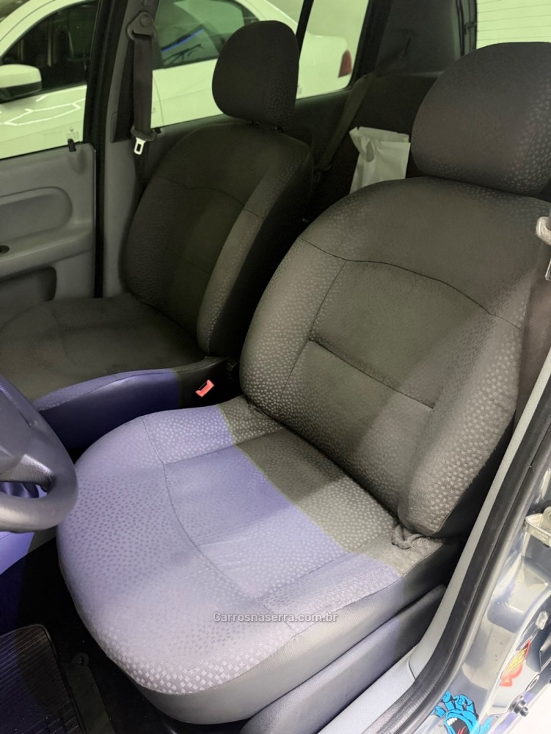 CLIO 1.0 AUTHENTIQUE 16V GASOLINA 4P MANUAL - 2010 - CAXIAS DO SUL