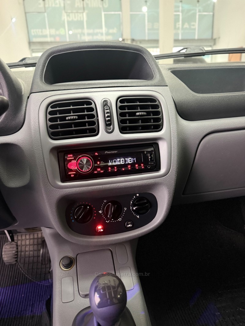 CLIO 1.0 AUTHENTIQUE 16V GASOLINA 4P MANUAL - 2010 - CAXIAS DO SUL