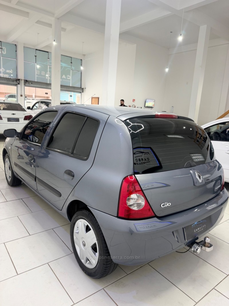 CLIO 1.0 AUTHENTIQUE 16V GASOLINA 4P MANUAL - 2010 - CAXIAS DO SUL