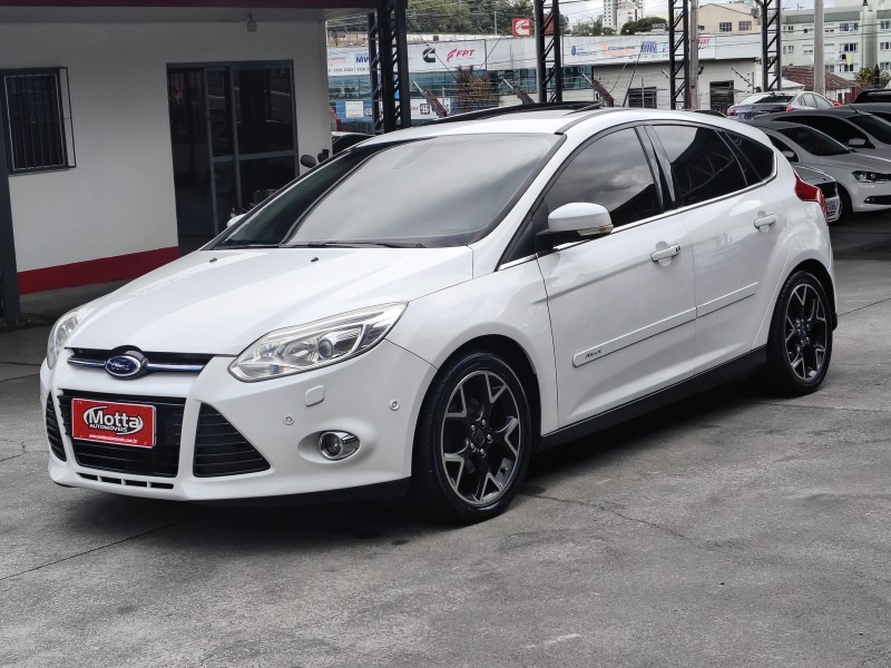 FOCUS 2.0 TITANIUM PLUS HATCH 16V FLEX 4P AUTO - 2015 - CAXIAS DO SUL