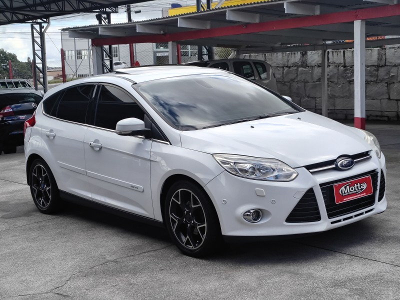 FOCUS 2.0 TITANIUM PLUS HATCH 16V FLEX 4P AUTO - 2015 - CAXIAS DO SUL