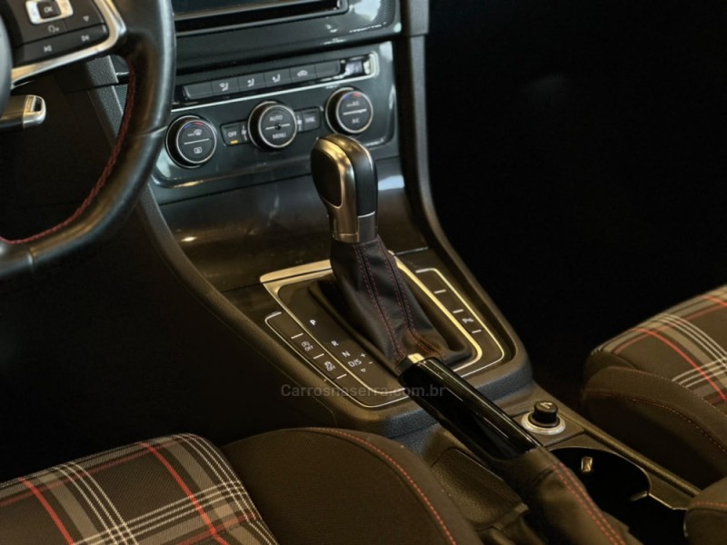 GOLF 2.0 TSI GTI 16V TURBO GASOLINA 4P AUTOMÁTICO - 2016 - CAXIAS DO SUL