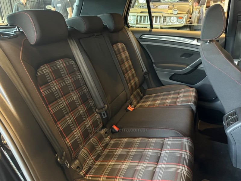 GOLF 2.0 TSI GTI 16V TURBO GASOLINA 4P AUTOMÁTICO - 2016 - CAXIAS DO SUL