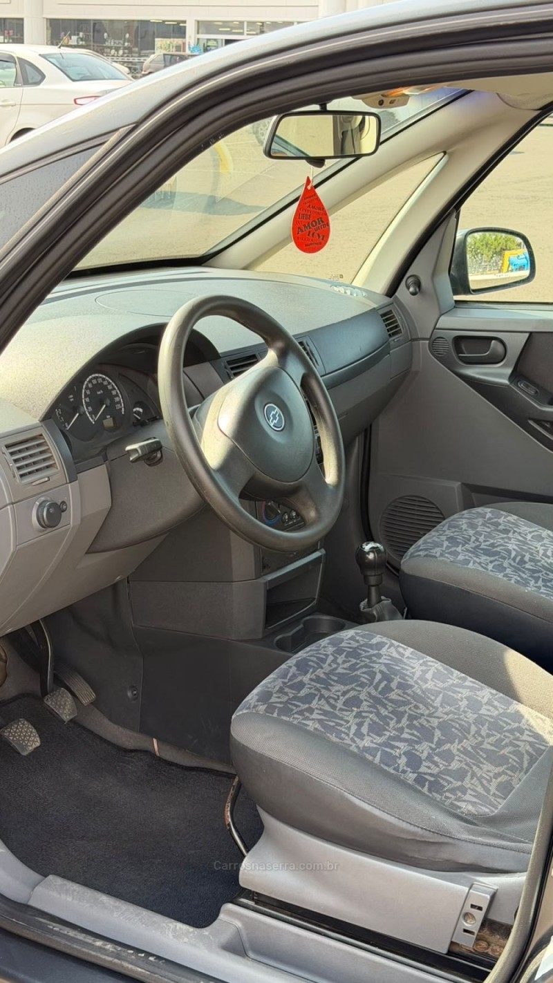 MERIVA 1.8 MPFI JOY 8V FLEX 4P MANUAL - 2005 - SANTA CRUZ DO SUL