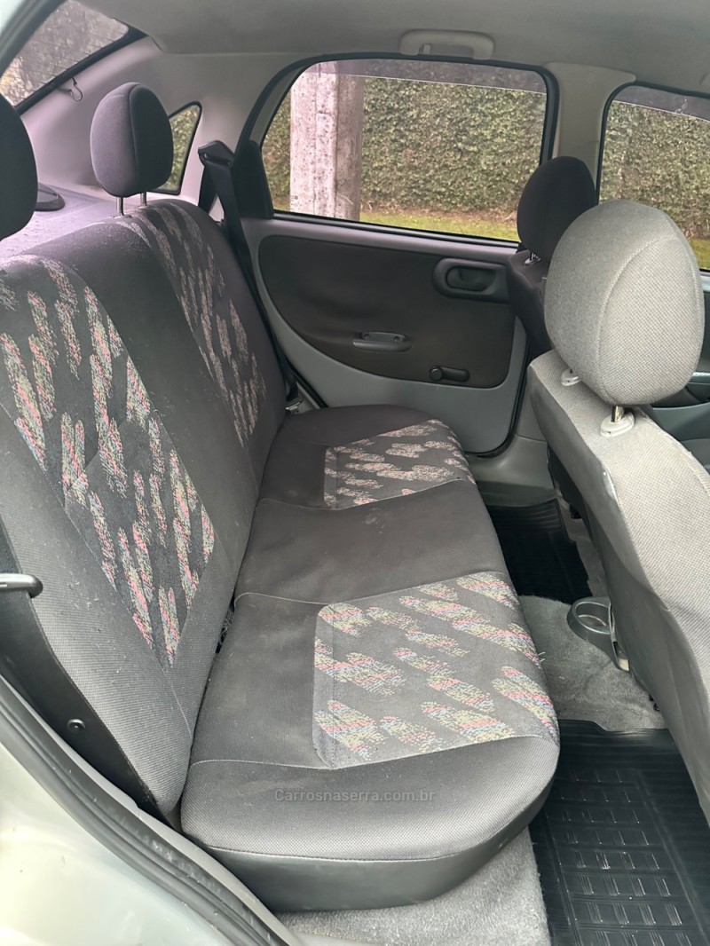 CORSA 1.0 MPFI SEDAN 8V GASOLINA 4P MANUAL - 2004 - CAXIAS DO SUL