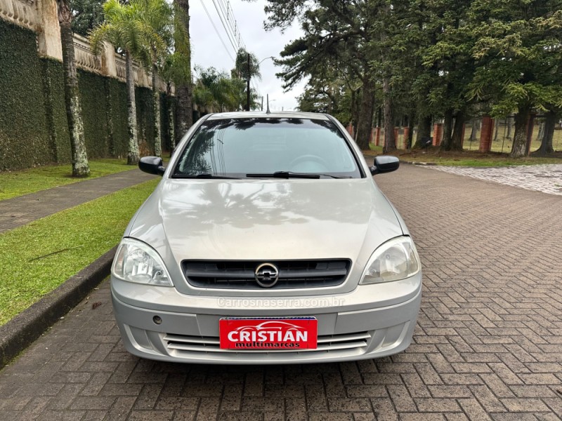 CORSA 1.0 MPFI SEDAN 8V GASOLINA 4P MANUAL - 2004 - CAXIAS DO SUL