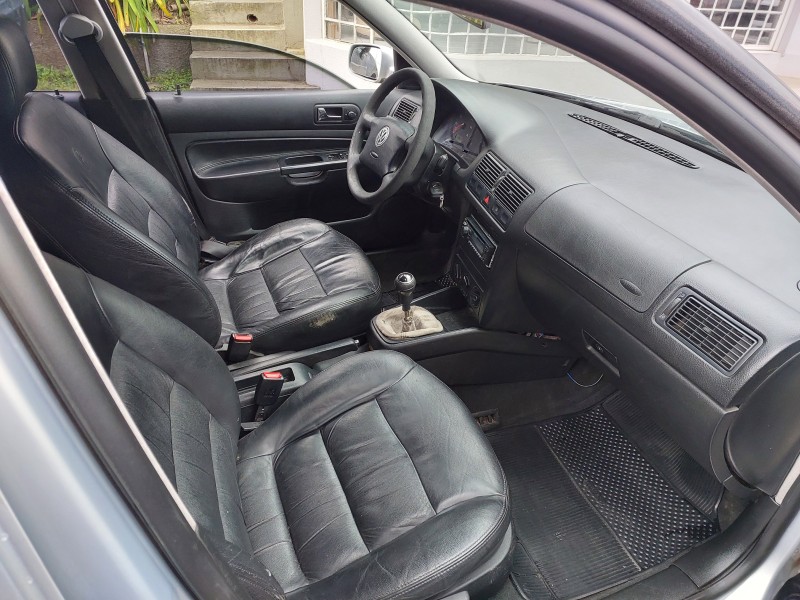 GOLF 2.0 MI 8V GASOLINA 4P MANUAL - 2000 - BENTO GONçALVES