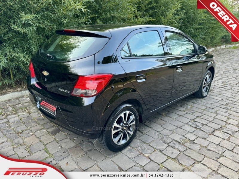 ONIX 1.4 MPFI LTZ 8V FLEX 4P MANUAL - 2016 - NOVA PRATA