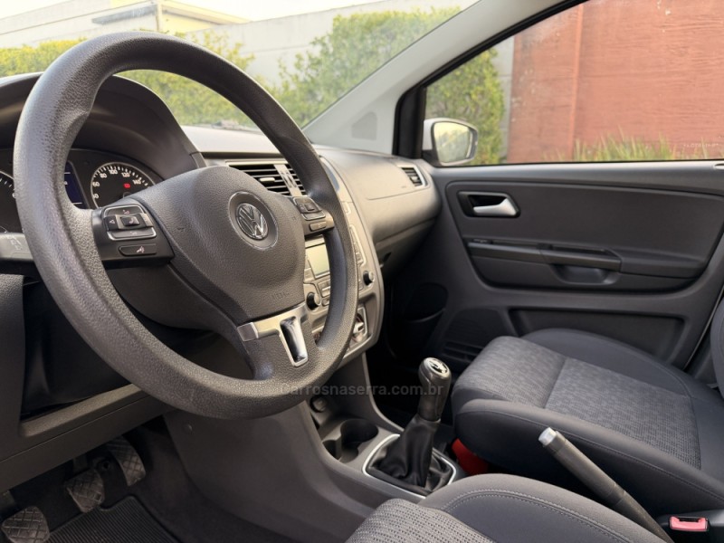 FOX 1.0 MI 8V FLEX 4P MANUAL - 2014 - SãO LEOPOLDO