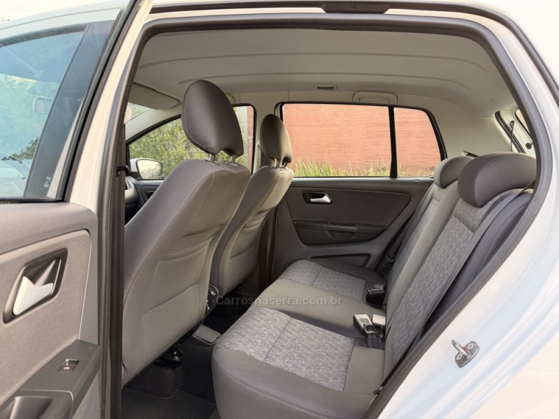 FOX 1.0 MI 8V FLEX 4P MANUAL - 2014 - SãO LEOPOLDO
