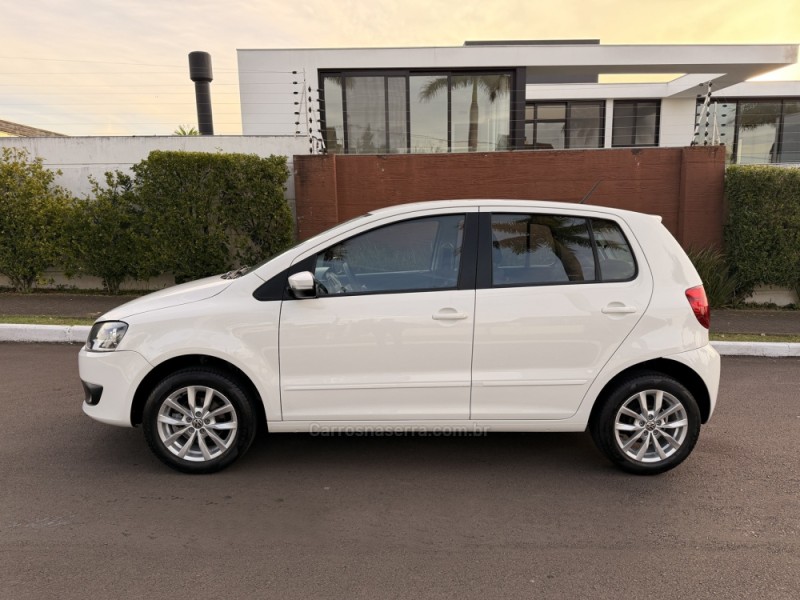 FOX 1.0 MI 8V FLEX 4P MANUAL - 2014 - SãO LEOPOLDO