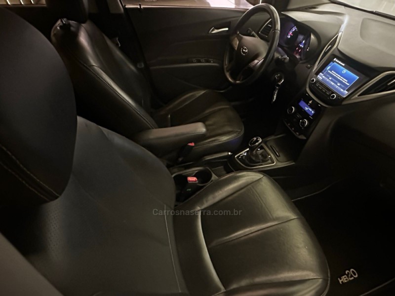 HB20X 1.6 16V PREMIUM FLEX 4P AUTOMÁTICO - 2017 - SAPIRANGA