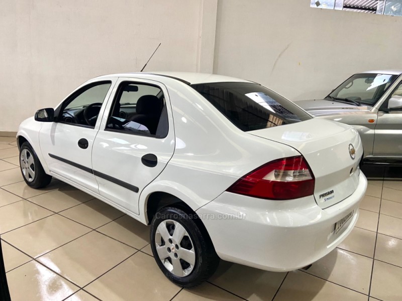 PRISMA 1.4 MPFI JOY 8V FLEX 4P MANUAL - 2010 - NOVA PRATA