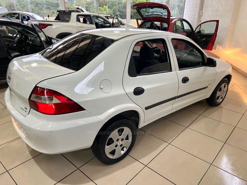 PRISMA 1.4 MPFI JOY 8V FLEX 4P MANUAL - 2010 - NOVA PRATA