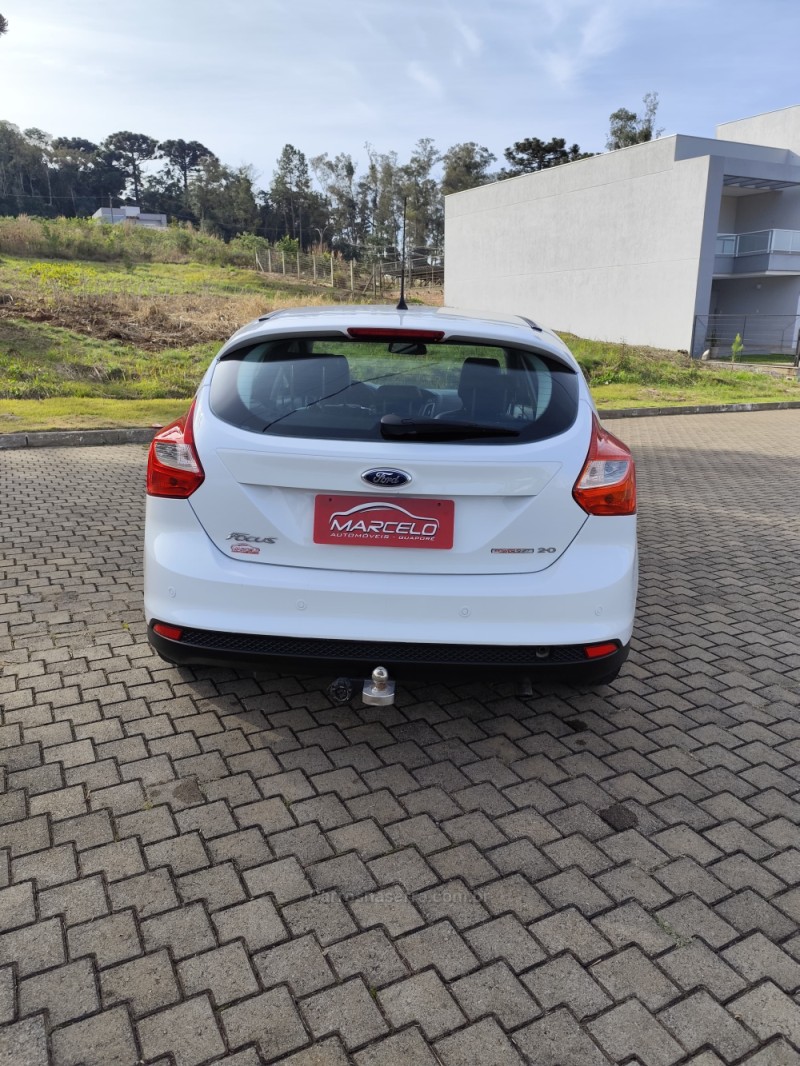FOCUS 2.0 16V FLEX 4P AUTOMÁTICO - 2015 - GUAPORé