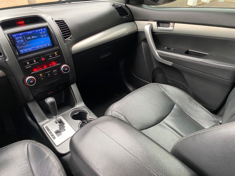 SORENTO 2.4 EX 4X2 16V GASOLINA 4P AUTOMÁTICO - 2011 - LAJEADO