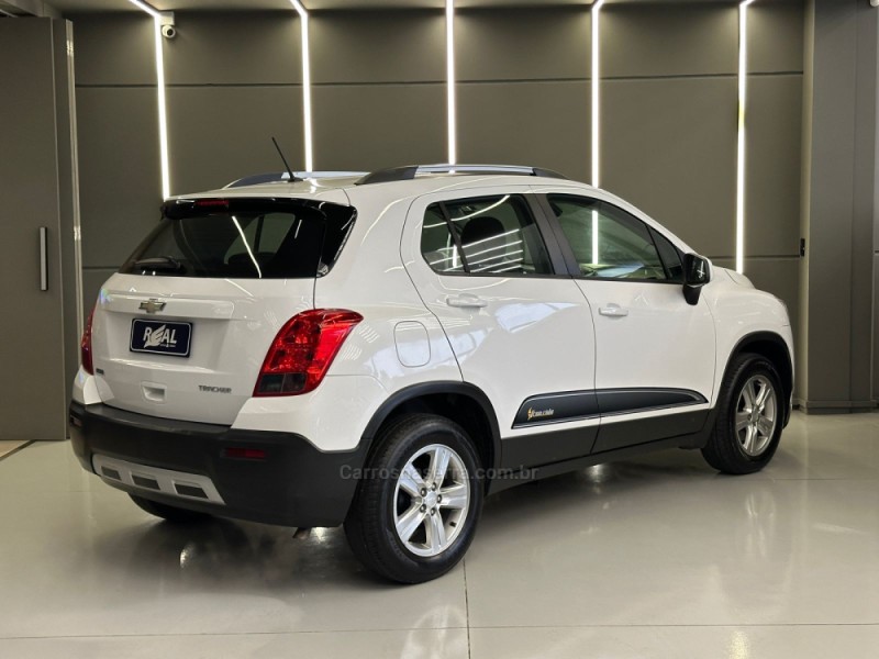 TRACKER 1.8 MPFI FREERIDE 4X2 16V FLEX 4P MANUAL - 2014 - SAPIRANGA