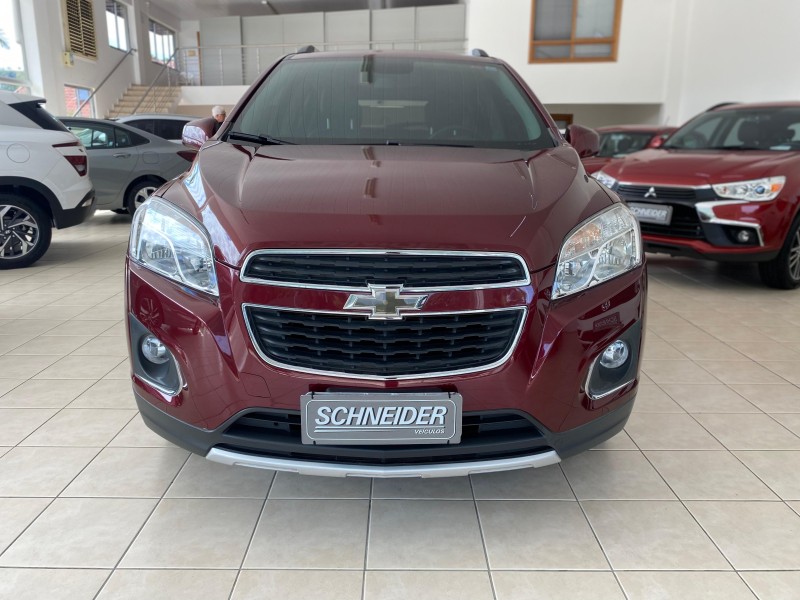 TRACKER 1.8 MPFI LTZ 4X2 16V FLEX 4P AUTOMÁTICO - 2015 - NOVA PETRóPOLIS