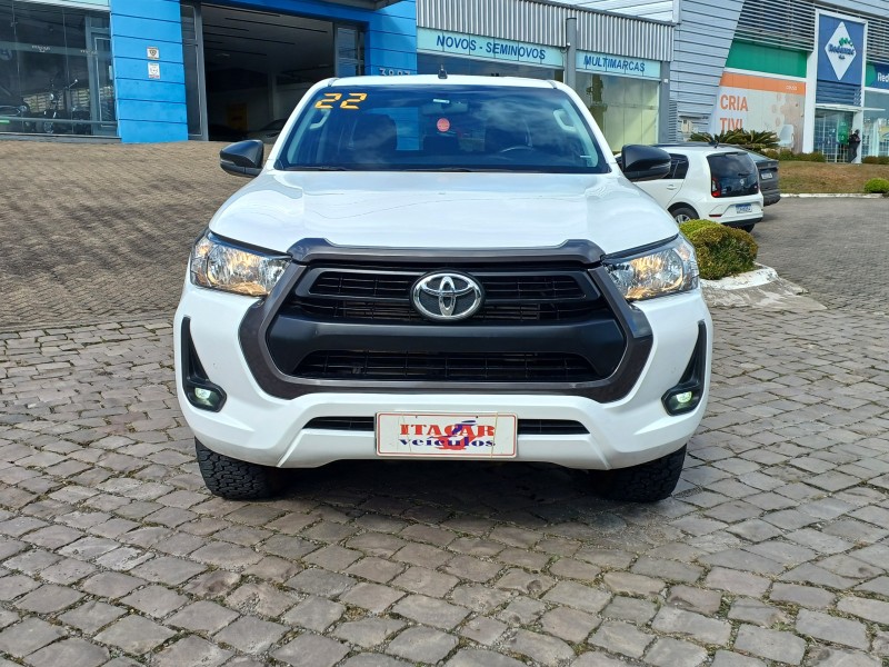 HILUX 2.8 SR 4X4 CD 16V DIESEL 4P AUTOMÁTICO - 2022 - FLORES DA CUNHA