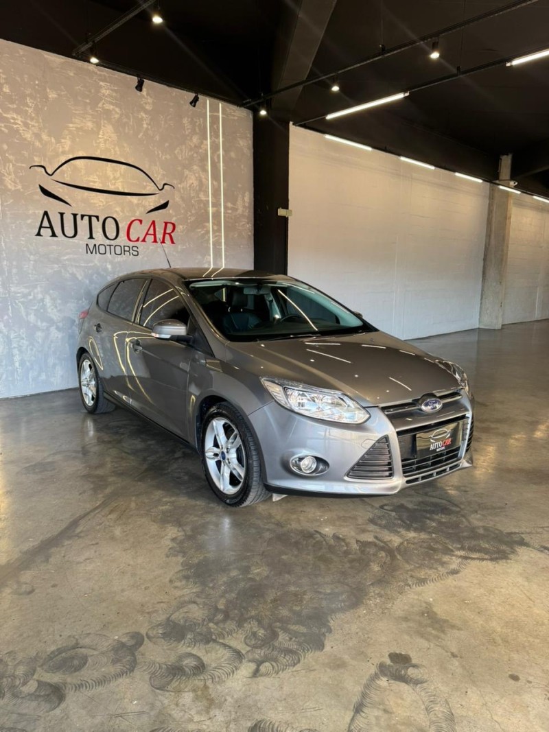 FOCUS 2.0 SE PLUS 16V FLEX 4P AUTOMÁTICO - 2015 - CAXIAS DO SUL