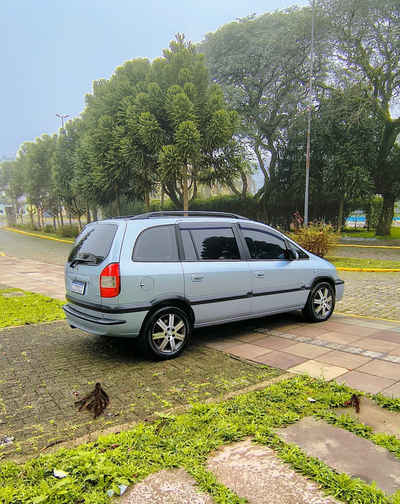 ZAFIRA 2.0 MPFI ELITE 8V FLEX 4P AUTOMÁTICO - 2010 - FARROUPILHA