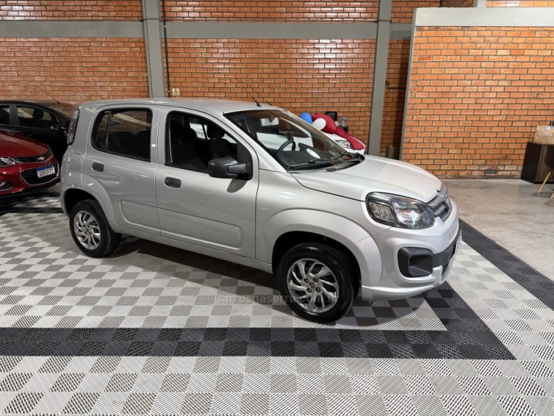 UNO 1.0 EVO ATTRACTIVE 8V FLEX 4P MANUAL - 2021 - BENTO GONçALVES
