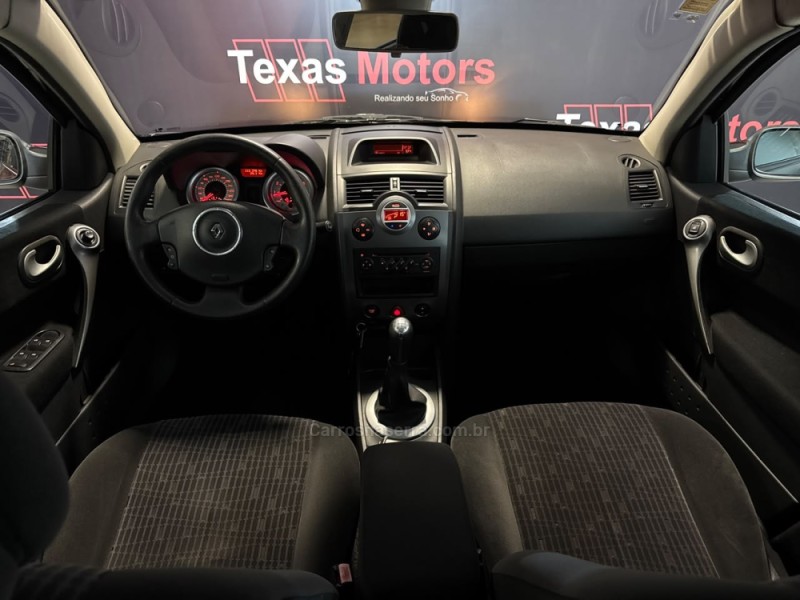 MÉGANE 1.6 DYNAMIQUE GRAND TOUR 16V FLEX 4P MANUAL - 2013 - NOVO HAMBURGO