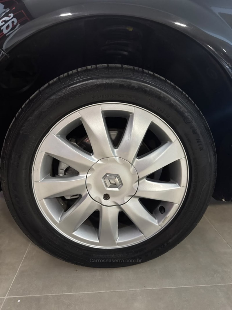 MÉGANE 1.6 DYNAMIQUE GRAND TOUR 16V FLEX 4P MANUAL - 2013 - NOVO HAMBURGO