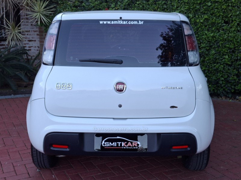 UNO 1.0 EVO ATTRACTIVE 8V FLEX 4P MANUAL - 2017 - ROLANTE