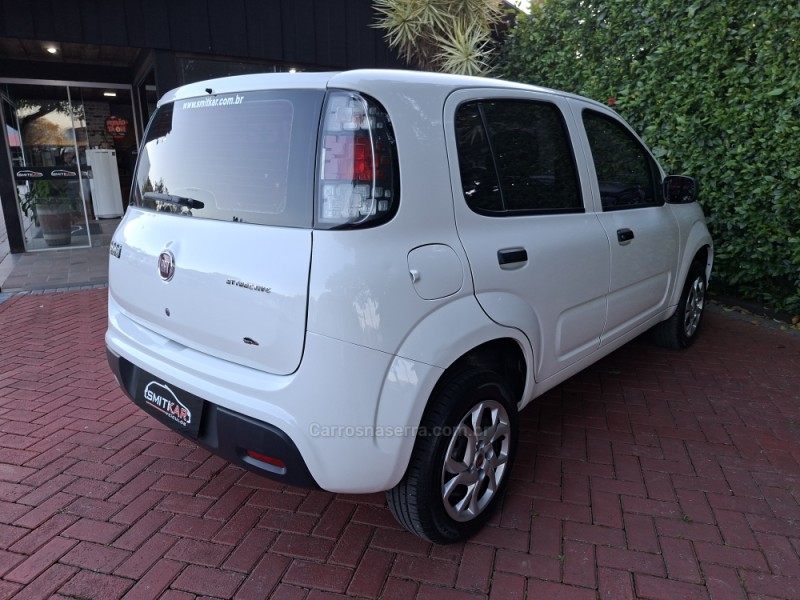 UNO 1.0 EVO ATTRACTIVE 8V FLEX 4P MANUAL - 2017 - ROLANTE