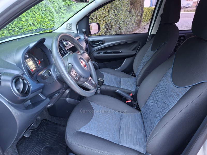 UNO 1.0 EVO ATTRACTIVE 8V FLEX 4P MANUAL - 2017 - ROLANTE
