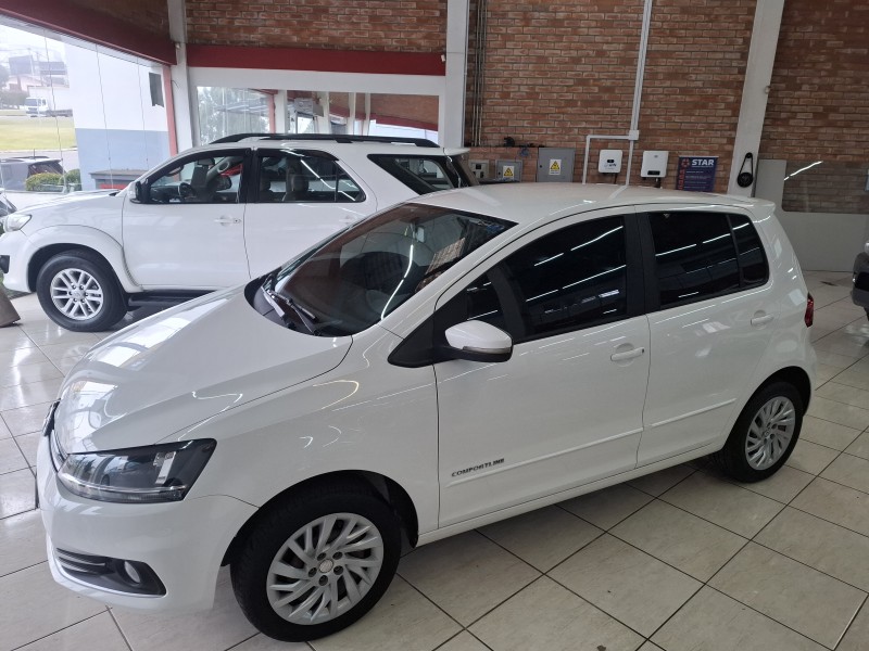 FOX 1.0 MI COMFORTLINE 8V FLEX 4P MANUAL - 2017 - FARROUPILHA