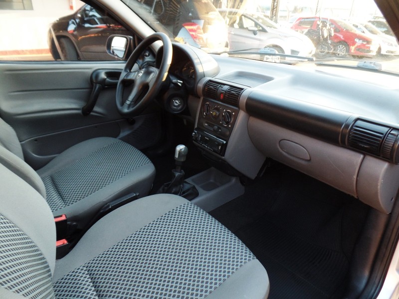 CLASSIC 1.0 MPFI 8V GASOLINA 4P MANUAL - 2010 - CAXIAS DO SUL