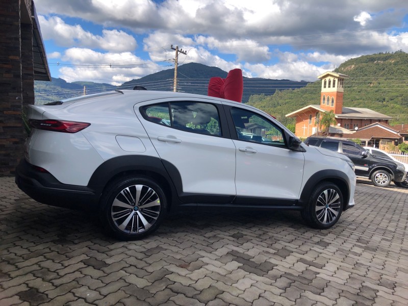 FASTBACK 1.0 200 TURBO DRIVE FLEX 4P AUTOMÁTICO - 2026 - VALE REAL