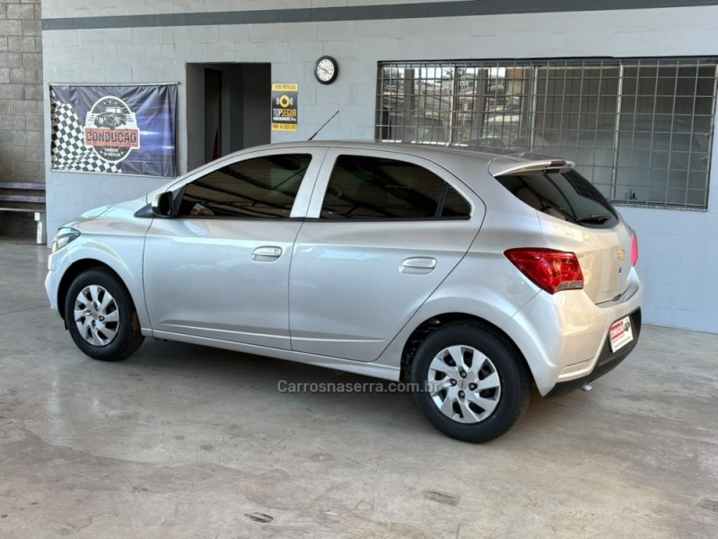 ONIX 1.0 MPFI LT 8V FLEX 4P MANUAL - 2017 - CAXIAS DO SUL