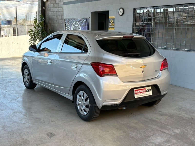 ONIX 1.0 MPFI LT 8V FLEX 4P MANUAL - 2017 - CAXIAS DO SUL