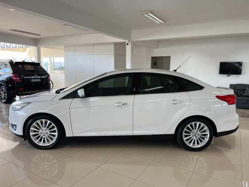 FOCUS 2.0 TITANIUM SEDAN 16V FLEX 4P AUTOMÁTICO - 2016 - TAQUARA