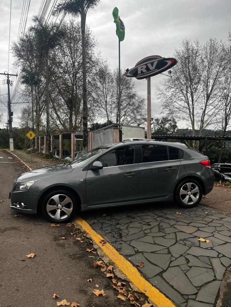 CRUZE 1.8 LT SPORT6 16V FLEX 4P AUTOMÁTICO - 2012 - CARLOS BARBOSA