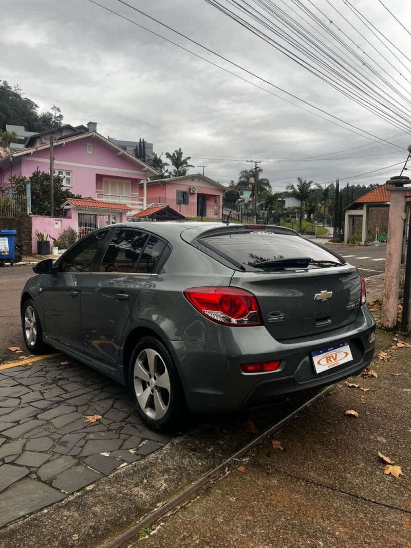 CRUZE 1.8 LT SPORT6 16V FLEX 4P AUTOMÁTICO - 2012 - CARLOS BARBOSA
