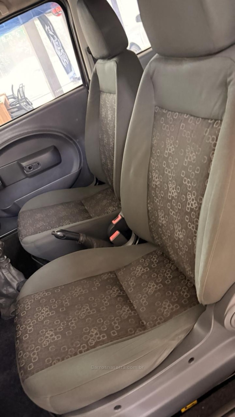 UNO 1.0 EVO VIVACE 8V FLEX 2P MANUAL - 2012 - CAXIAS DO SUL