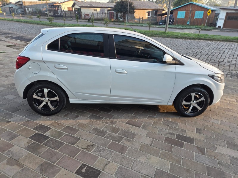 ONIX 1.4 MPFI LT 8V FLEX 4P MANUAL - 2019 - VACARIA