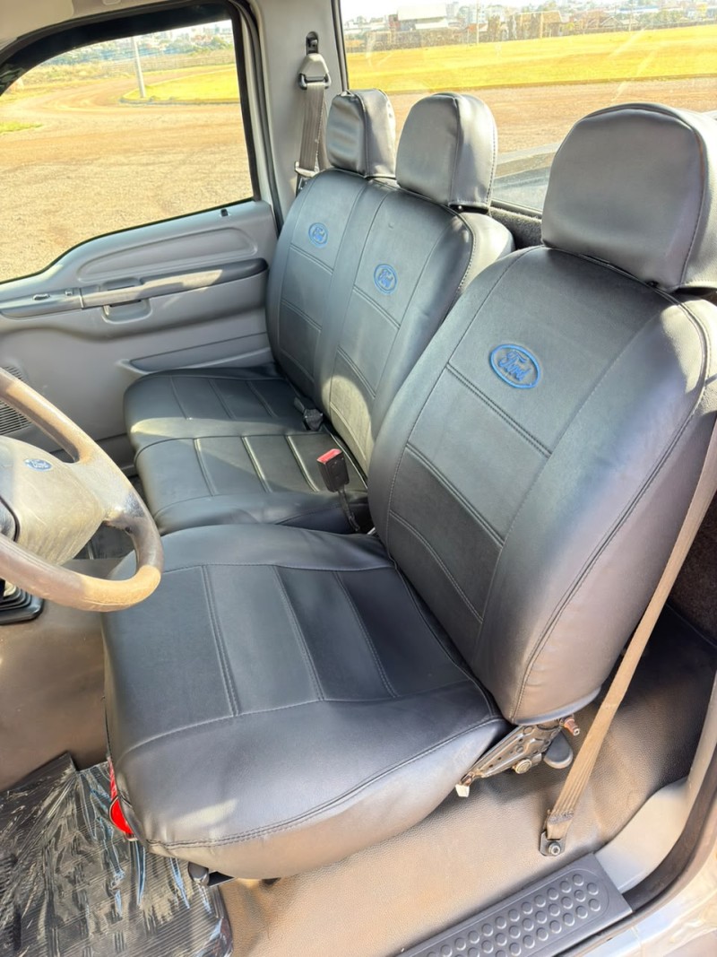 F-250 4.2 XL 4X2 CS TURBO INTERCOOLER DIESEL 2P MANUAL - 2003 - VACARIA