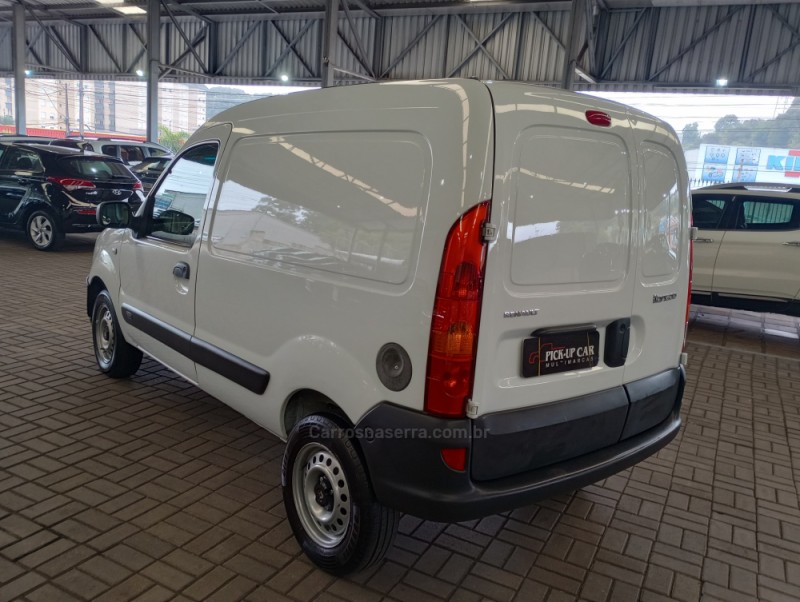 KANGOO 1.6 EXPRESS 16V FLEX 4P MANUAL - 2016 - CAXIAS DO SUL