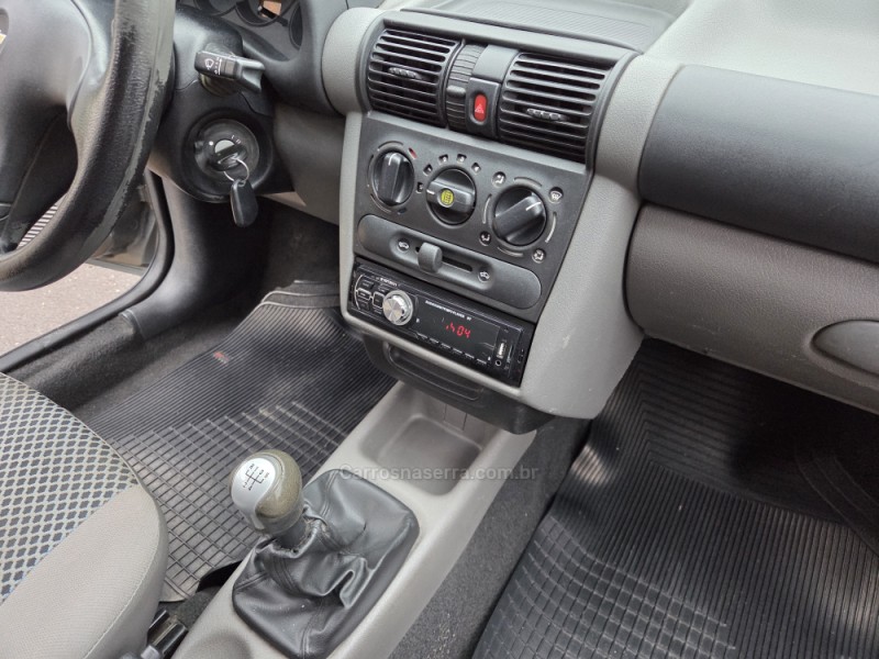 CLASSIC 1.0 VHC LS 8V FLEX 4P MANUAL - 2011 - PICADA CAFé