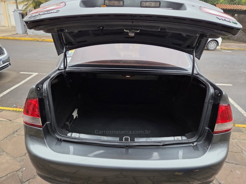 CLASSIC 1.0 VHC LS 8V FLEX 4P MANUAL - 2011 - PICADA CAFé