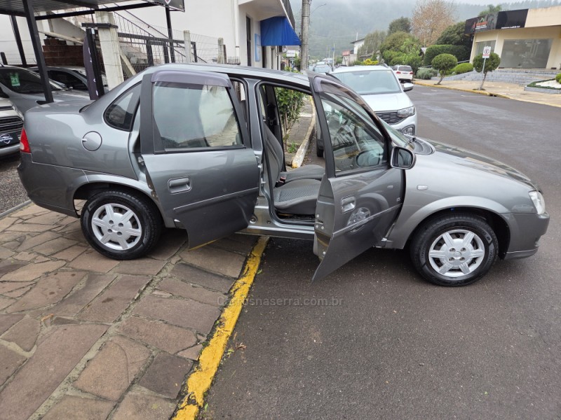 CLASSIC 1.0 VHC LS 8V FLEX 4P MANUAL - 2011 - PICADA CAFé
