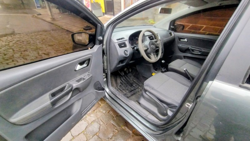 FOX 1.0 MI 8V FLEX 4P MANUAL - 2014 - CAXIAS DO SUL